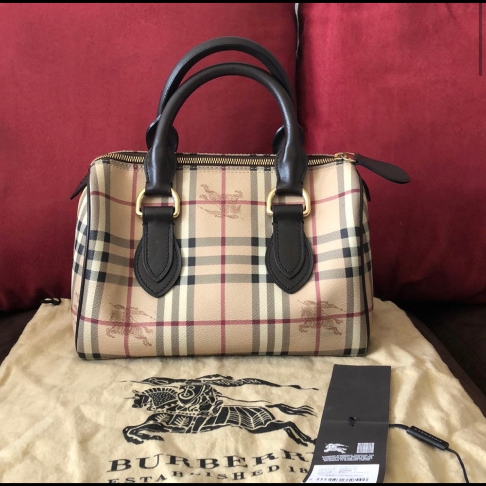SOLD⛔️❌Burberry bag